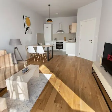 Appartement Lina - Pg, Riverside *