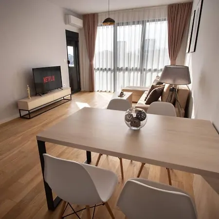 Lina - Pg, Riverside Appartement Podgorica